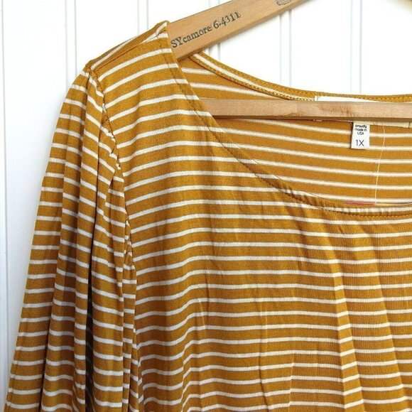 Paisley Raye "Violet" Yellow Stripe Print Top Plus Size 1X NWT USA 3/4 Sleeve - Picture 2 of 12